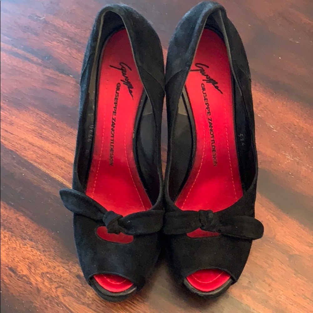 Giuseppe zanotti platform sued heel